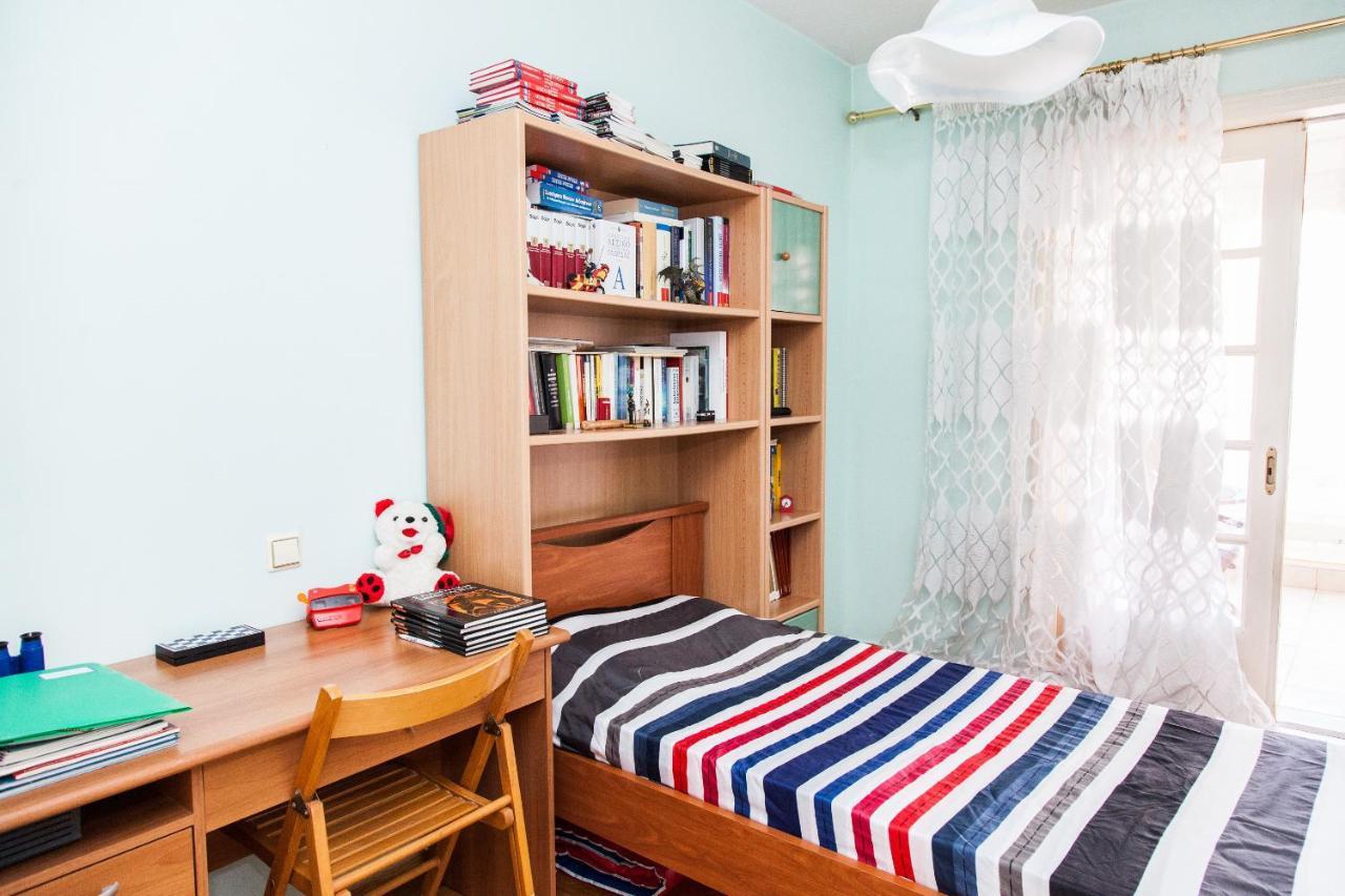 Sunny Apartment Near Metro Station Atenas Exterior foto